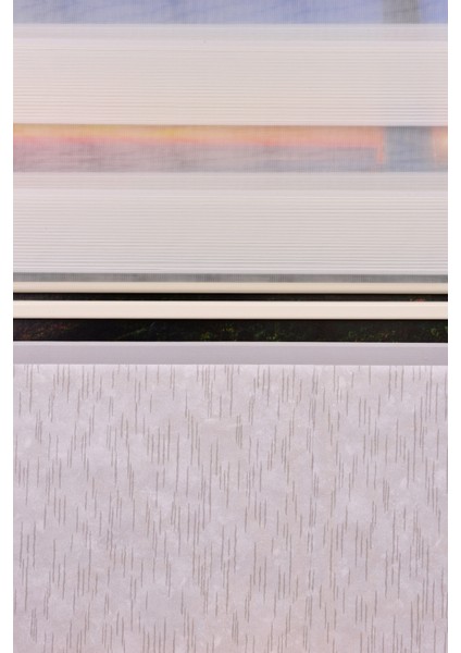 Krem Hun Micro Plise Etek Dilimsiz Zebra Stor Güneşlik Perde modelleri