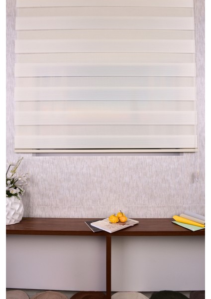 Krem Hun Micro Plise Etek Dilimsiz Zebra Stor Güneşlik Perde fiyatları