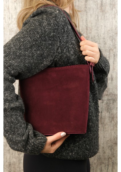 Çildan Womens Çift Taraflı Model Süet ve Deri Tasarım Yavrulu El ve Omuz Çantası indirimleri