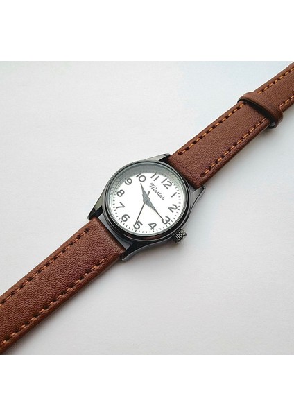 Retro Kadın Kol Saati, Vintage Tasarım, Klasik Tasarım, Siyah Kasa, Minimal Tasarım, Kayışlı fırsatları