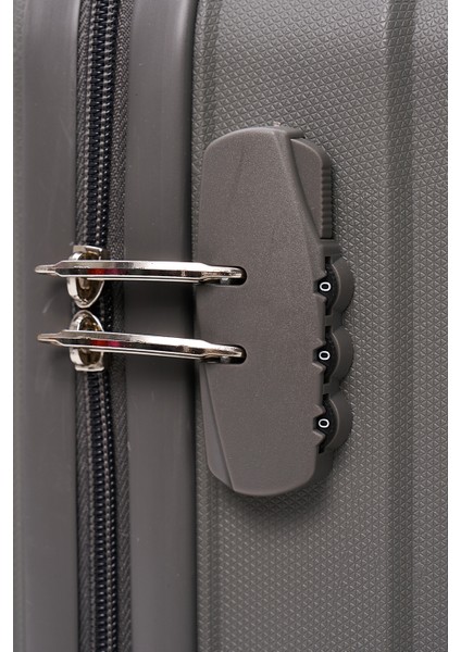 Premium Polipropilen Büyük Boy Kırılmaz Valiz V305 indirimleri