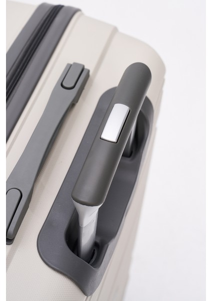 Premium Polipropilen Kırılmaz 2'li Valiz Seti Orta Boy ve Makyaj 2'li Set V305 indirimleri