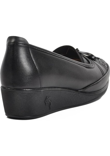 Deri Siyah Kadın Günlük Ayakkabı fırsatları