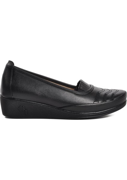 Deri Siyah Kadın Günlük Ayakkabı modelleri
