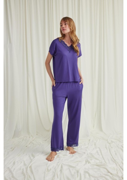 Kadın Kısa Kollu V Yakalı Dantelli Pijama Takımı