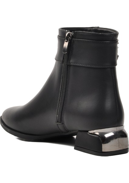 Siyah Kadın Bot fırsatları