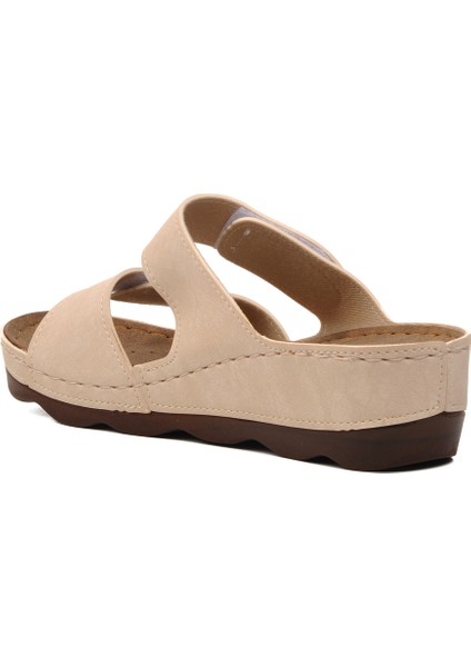 Bej Kadın Terlik fırsatları