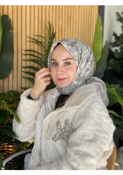 Gri Emproyal Etnik Desen Soft Eşarp 1