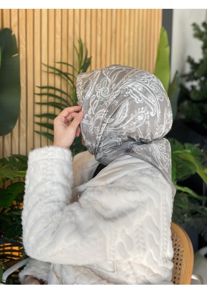 Gri Emproyal Etnik Desen Soft Eşarp 1