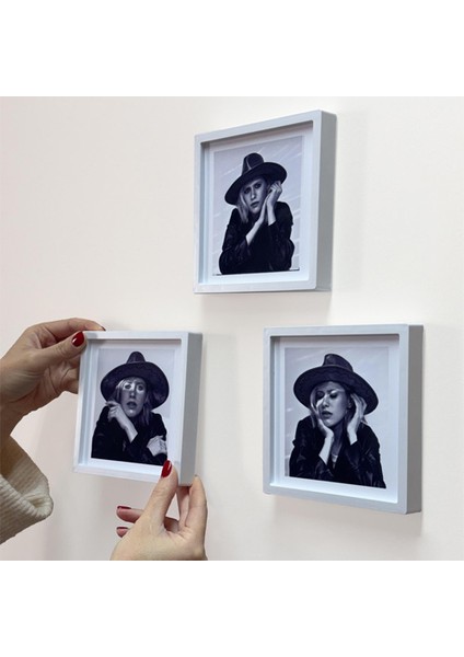 Yapışkanlı Fotoğraf Çerçevesi-Sök Tak Paspartulu 3'lü Paket Beyaz Pola 14x14 Çerçeveler