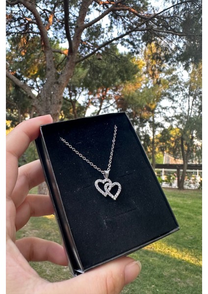 Işıklı Cam Küre Gümüş Renk Kalpli Kolye Hediye Seti Doğum Günü Hediyesi Küre Kolye Hediyelik Ürünler modelleri