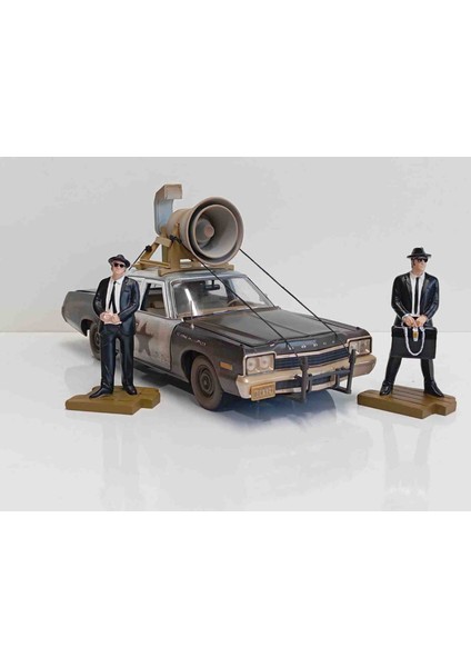 Dianomi Autoworld 1:18 Ölçek 1974 Dodge Monaco Blues Hollywood Filmi Serisi Figürlü Model ( Diecast Metal Model)