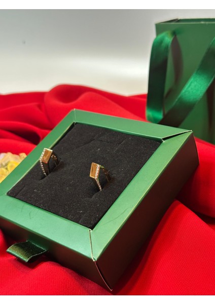 Pramit Gold Küpe