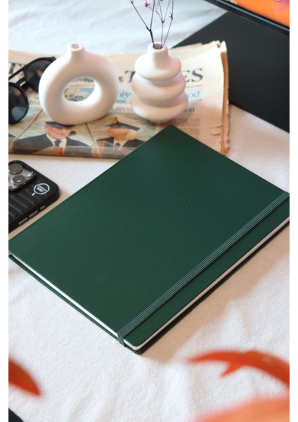 Tekno Trust Classic 2025 Haftalık Ajanda A4 (19X25CM) Sert Kapak Ivory 100 Gr.