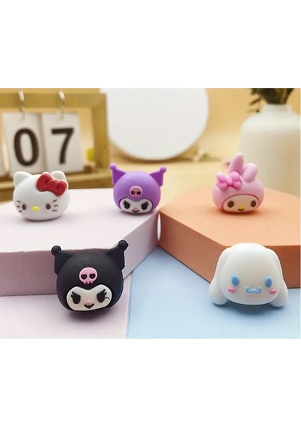 Kuromi ,hello Kitty Figürlü 5 Li Silgi Seti