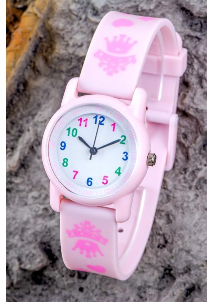 Yeni Sezon Kız Çocuk Kol Saati Toz Pembe Renk 6-13 Yaş Analog Prenses Tacı Figürlü ST-304386