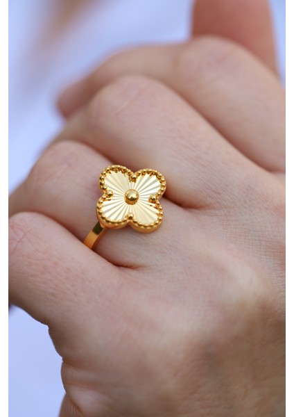 14 Ayar Altın Cımarlı Işıltılı Yonca Yüzük fırsatları