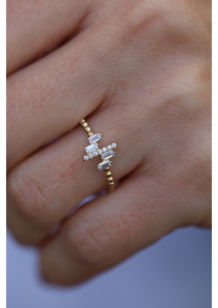 14 Ayar Altın Çapraz Baget Taşlı Ince Yüzük