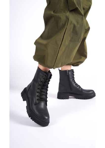 Kadın Emil Shoes Siyah Postal Fermuarlı Bağcıklı Bot