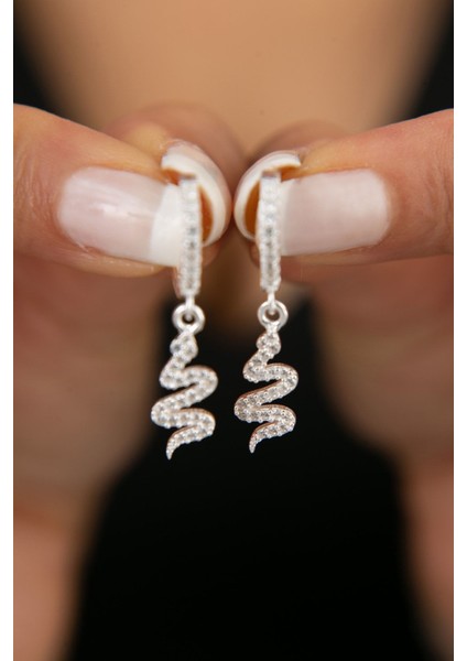 Tekno Trust Kadın Yılan Model 925 Ayar Gümüş Küpe