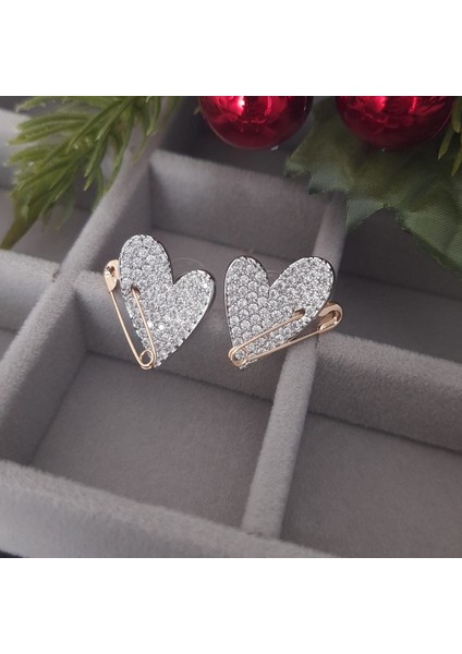 Vip Özel Seri Gümüş Renk Taşlı Kalp Çengel Iğne Detay Kadın Küpe