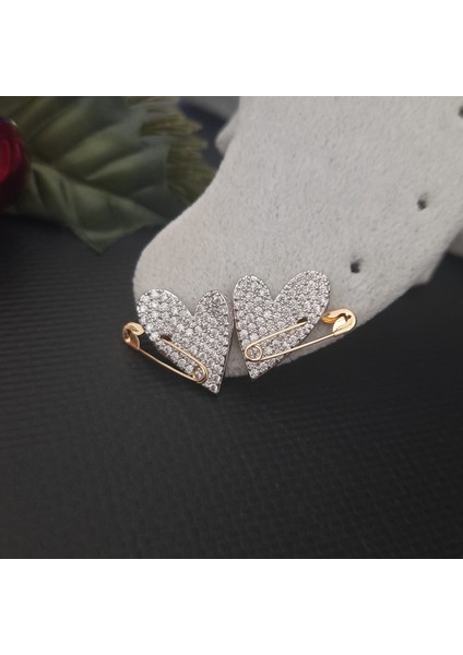 Vip Özel Seri Gümüş Renk Taşlı Kalp Çengel Iğne Detay Kadın Küpe fırsatları