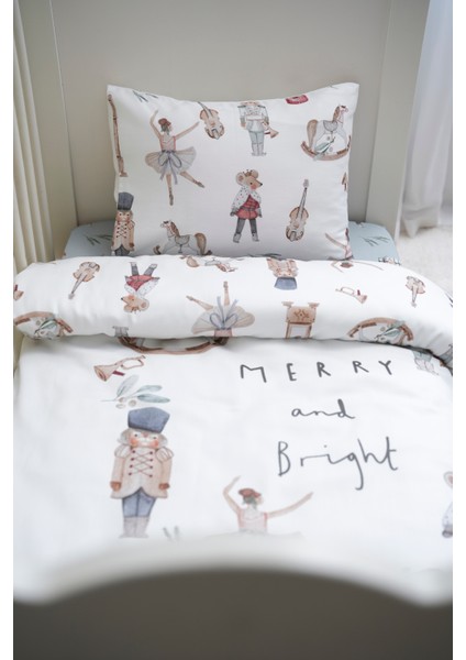 Merry And Bright Yeni Yıl Bebek Boy Nevresim Takımı (100X150) fiyatları