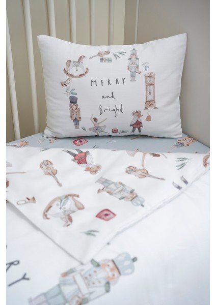 Merry And Bright Yeni Yıl Bebek Boy Nevresim Takımı (100X150) indirimleri