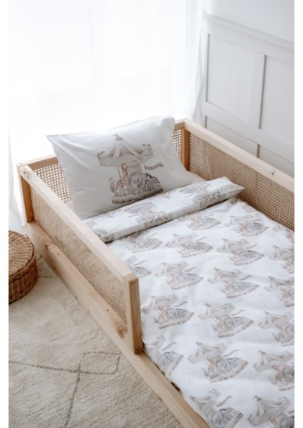 Atlıkarıncalı Tek Kişilik Nevresim Takımı (160X220) - Carousel