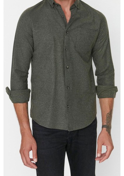 Moda Düğmeli Yaka Düz Uzun Kol Slim Fit Tek Cepli Gömlek