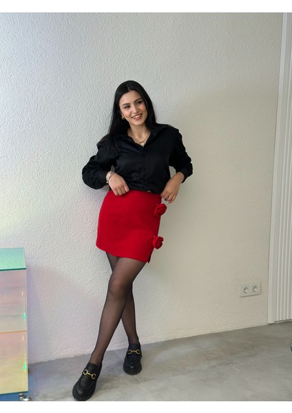 Kırmızı Iki Gül Detaylı Yırtmaçlı Etek