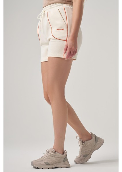 Benet Ekru Biye Detaylı, Nakışlı Relaxed Fit Şort fiyatları