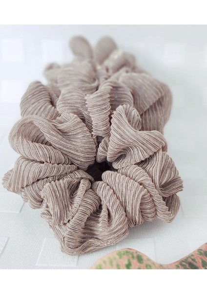Bloom Gold Scrunchie Toka