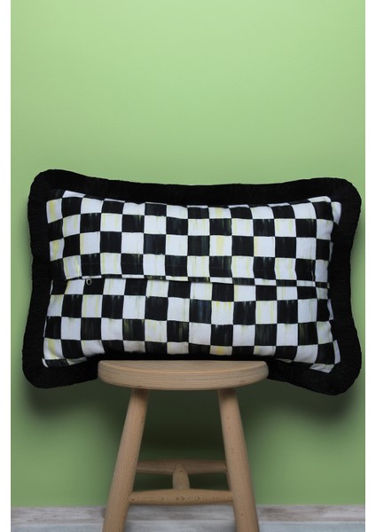 Siyah Püsküllü Dama Desen 30 x 50 cm Dikdörtgen Kırlent Kılıfı