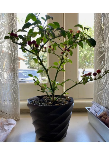 Ev Villa ve Bahçe Tipi Plastik Modern Tarzda Spiral Desenli Tabaklı Saksı Vazo 1 Adet fiyatları