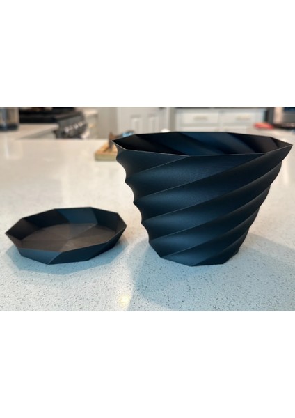 Ev Villa ve Bahçe Tipi Plastik Modern Tarzda Spiral Desenli Tabaklı Saksı Vazo 1 Adet modelleri