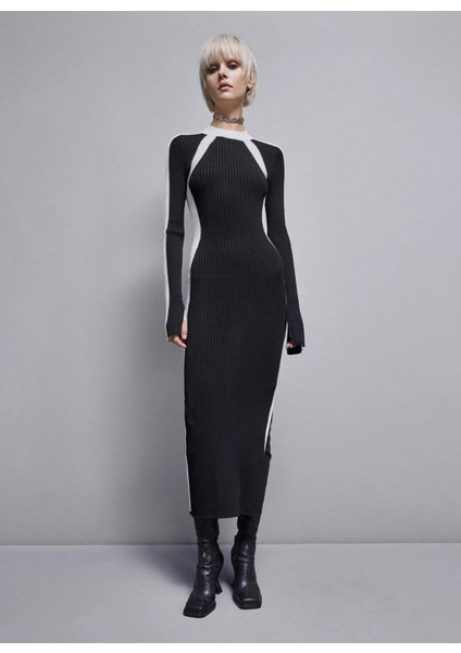 Yuvarlak Yaka Siyah Uzun Kadın Elbise 8A1338