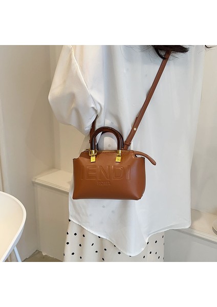Popüler Kadın Büyük Kapasiteli Moda Crossbody Çanta Niş Üst Düzey Trend Taşınabilir Yastık Çantası (Yurt Dışından)