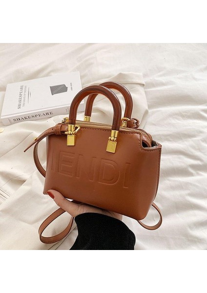 Popüler Kadın Büyük Kapasiteli Moda Crossbody Çanta Niş Üst Düzey Trend Taşınabilir Yastık Çantası (Yurt Dışından)