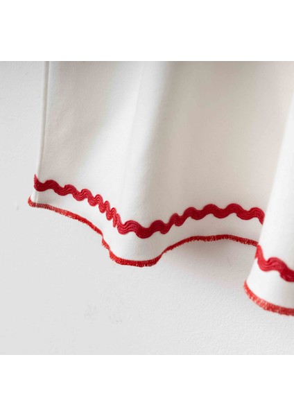 Kız Bebek Kırmızı Su Yolu Detaylı Ekru Elbise fiyatları