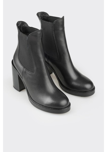 Siyah Deri Kadın Topuklu Bot fiyatları