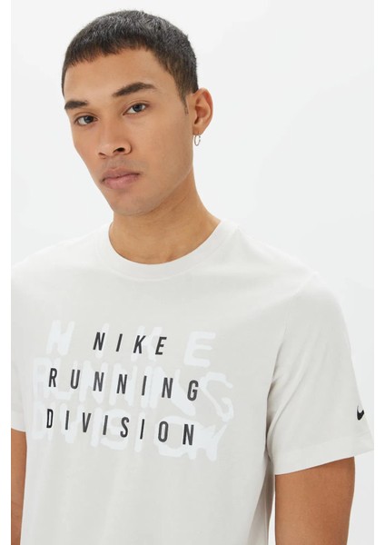 Dri Fit Running Division Men's Tee Erkek Koşu Antrenman Tişörtü Beyaz modelleri