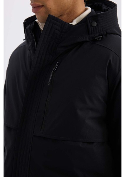 Fit Su İtici Regular Fit Kapüşonlu Su Geçirmez Parka C6065AX24WN