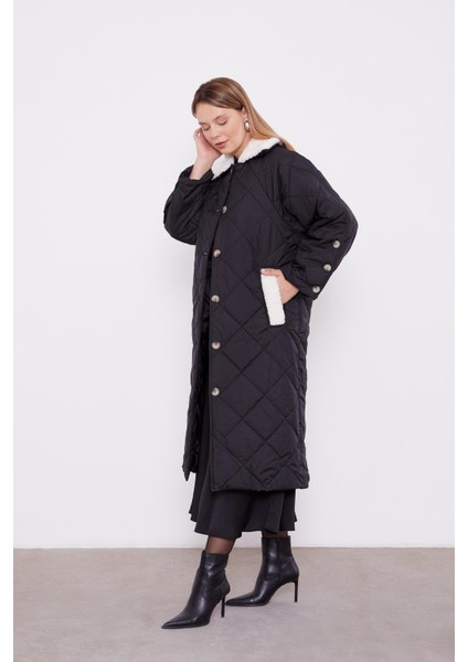 Siyah Kürk Detaylı Kapitone Mont fiyatları