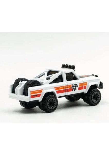 1/64 Ölçek Tekli Regular Arabalar HTF00 Hw Hot Trucks / '73 Jeep J10 (Beyaz)