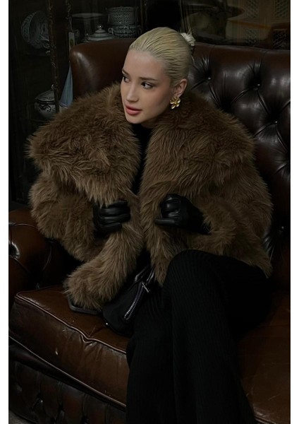 Kahverengi Yumuşak Dokulu Kadın Kürk Mont MG2204