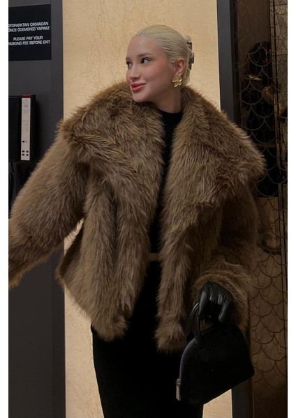 Kahverengi Yumuşak Dokulu Kadın Kürk Mont MG2204 modelleri