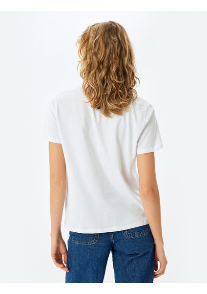 Pamuklu Kısa Kollu Bisiklet Yaka Çilek Baskılı T-Shirt fırsatları