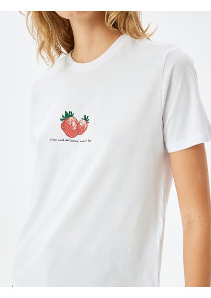 Pamuklu Kısa Kollu Bisiklet Yaka Çilek Baskılı T-Shirt indirimleri