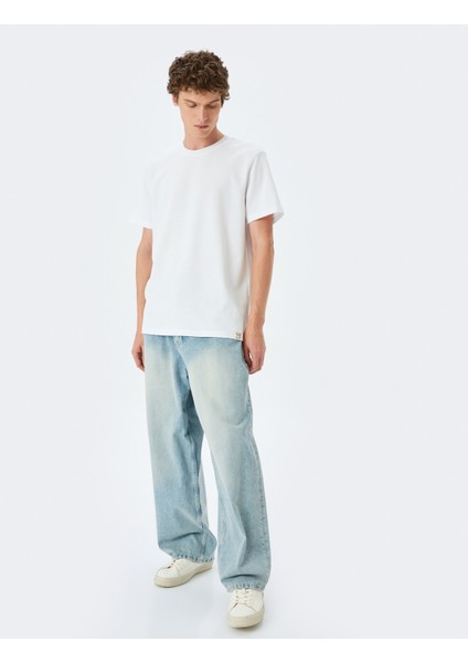 Bisiklet Yaka Kısa Kollu Etiket Detaylı Basic T-Shirt